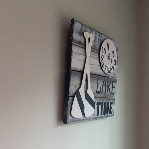 Rustic Distressed Farmhouse “Lake Time” wall decor - - Picture 3 of 5
